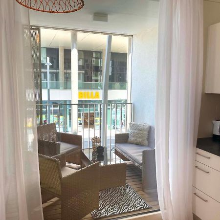 Urban Oasis: Stylische Wohnung Відень Екстер'єр фото